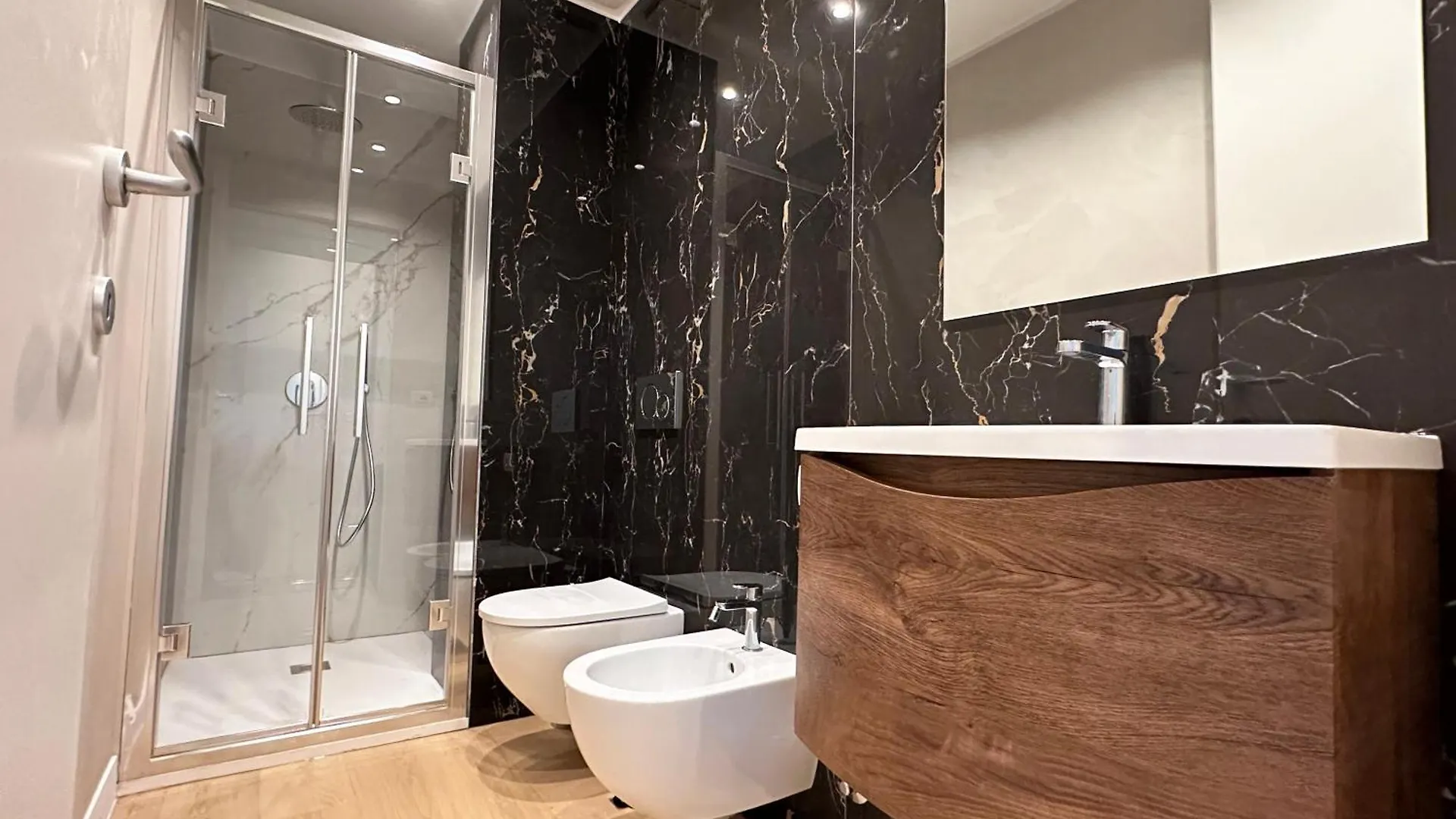We Home - Porta Venezia Suites Milan