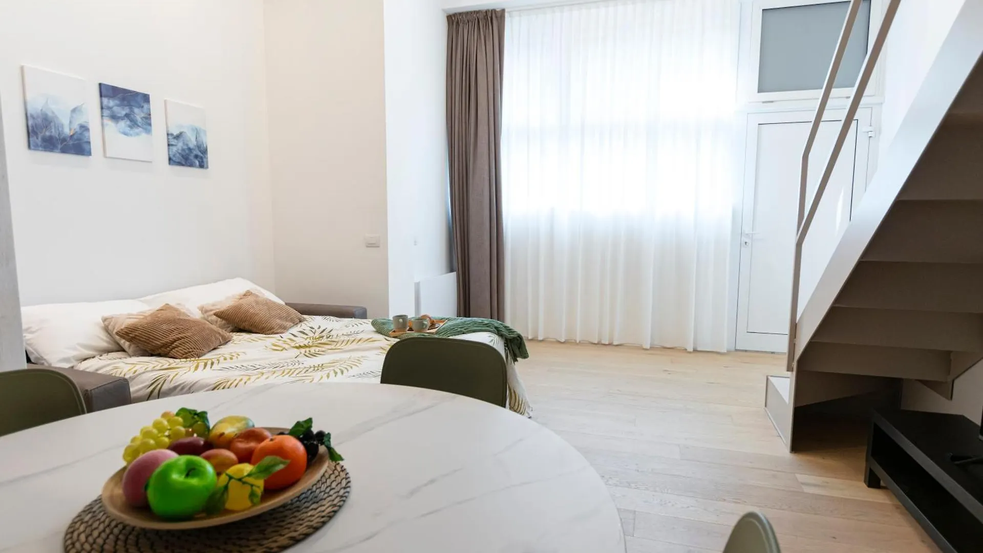 Apartment We Home - Porta Venezia Suites Milan Italy
