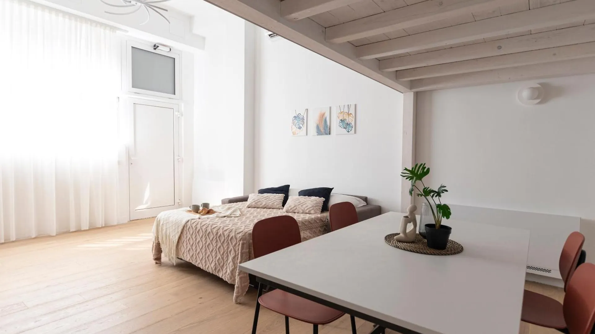 We Home - Porta Venezia Suites Milan 0*,  Italy