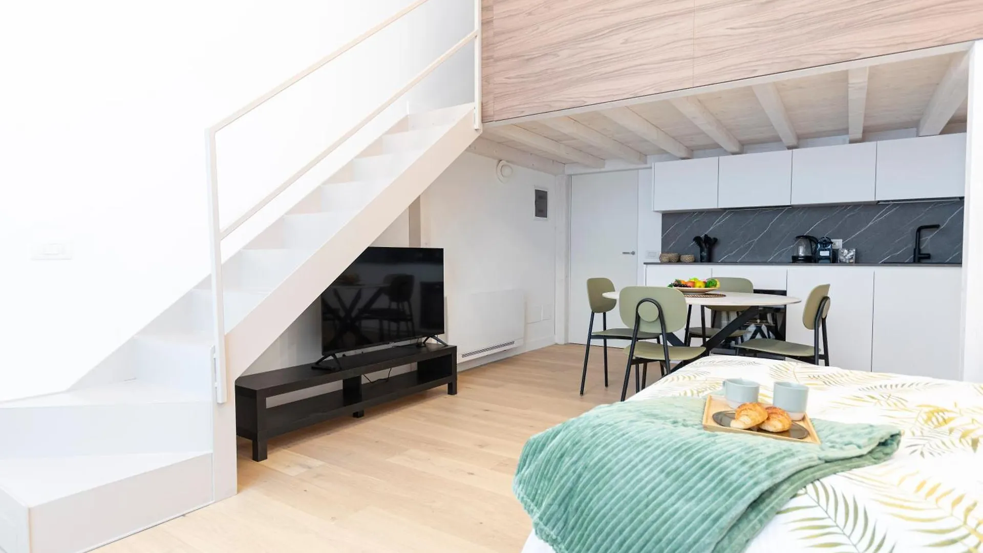 We Home - Porta Venezia Suites Milan 0*,