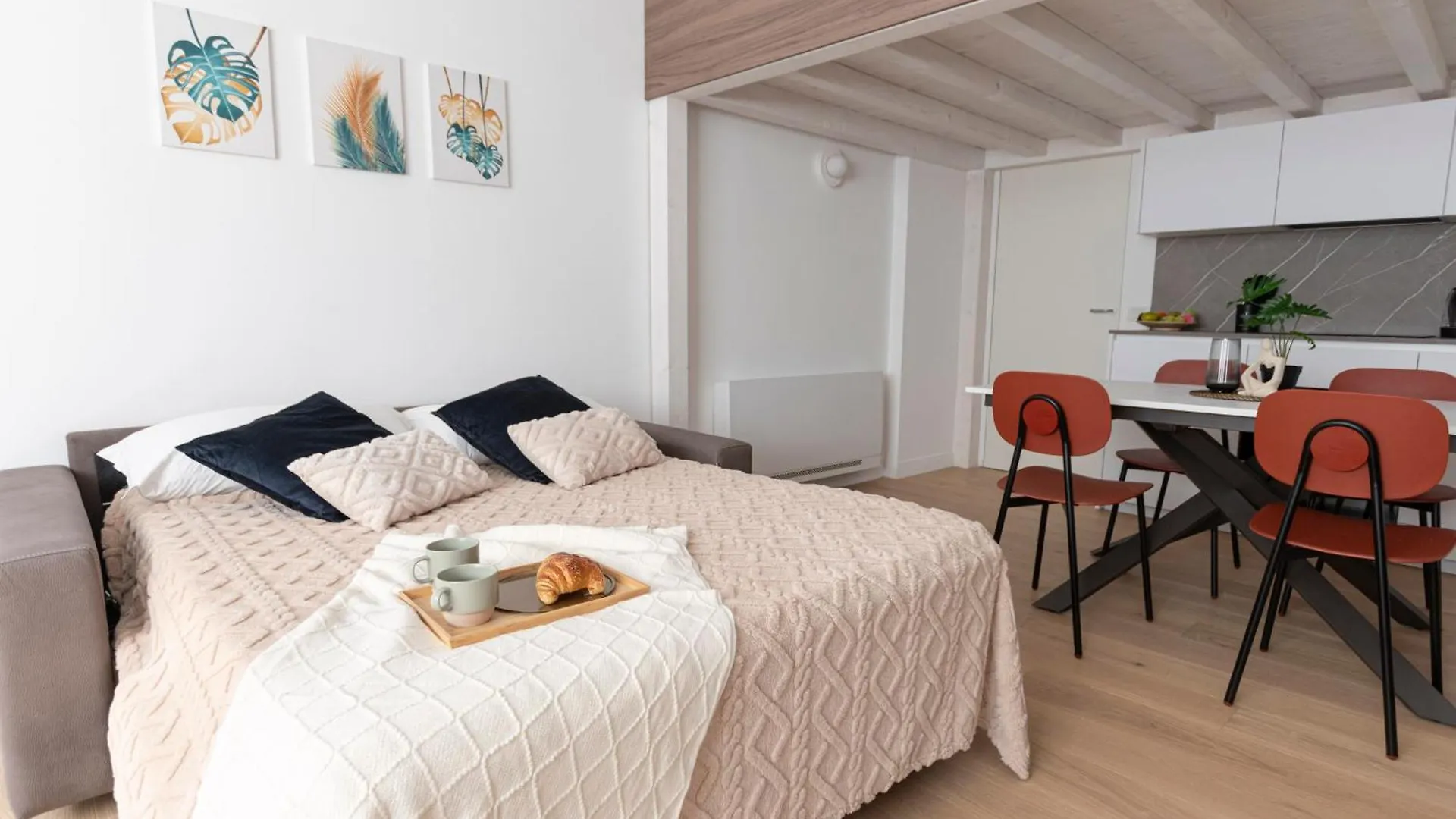 We Home - Porta Venezia Suites Milan 0*,