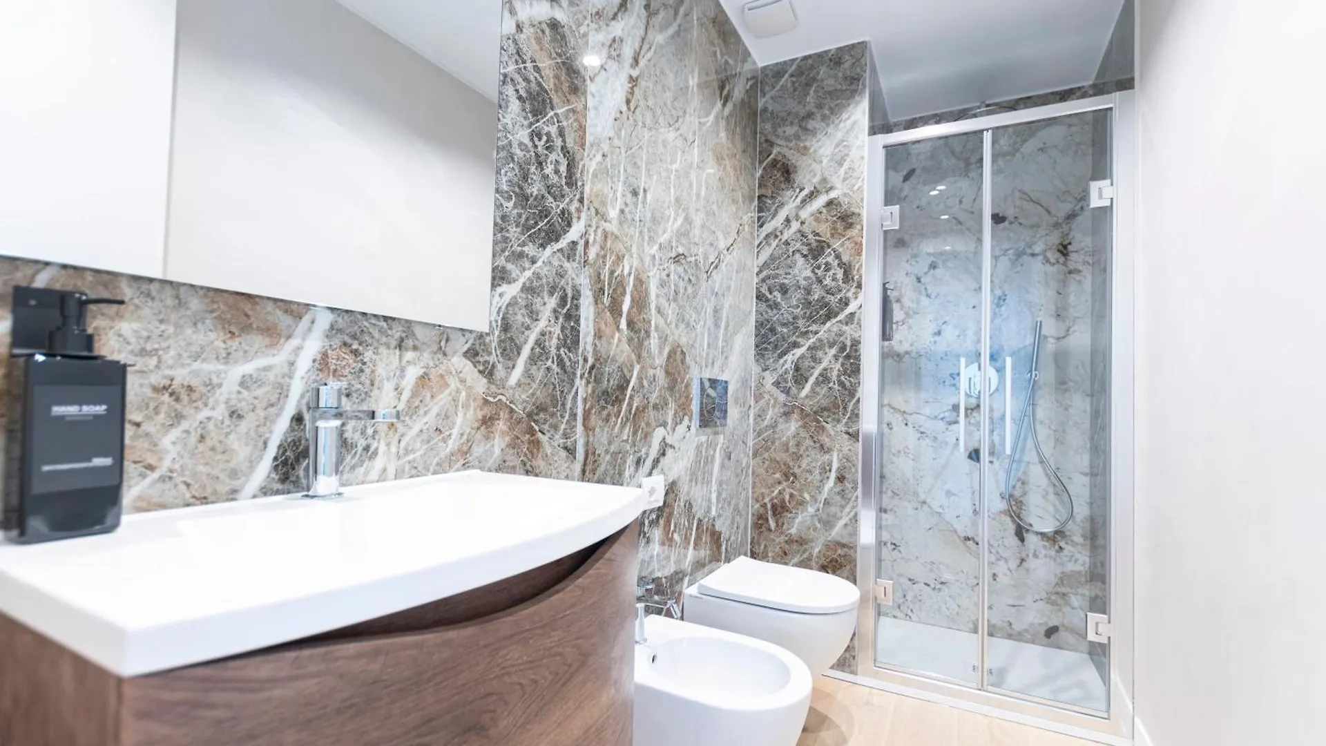 Apartment We Home - Porta Venezia Suites Milan