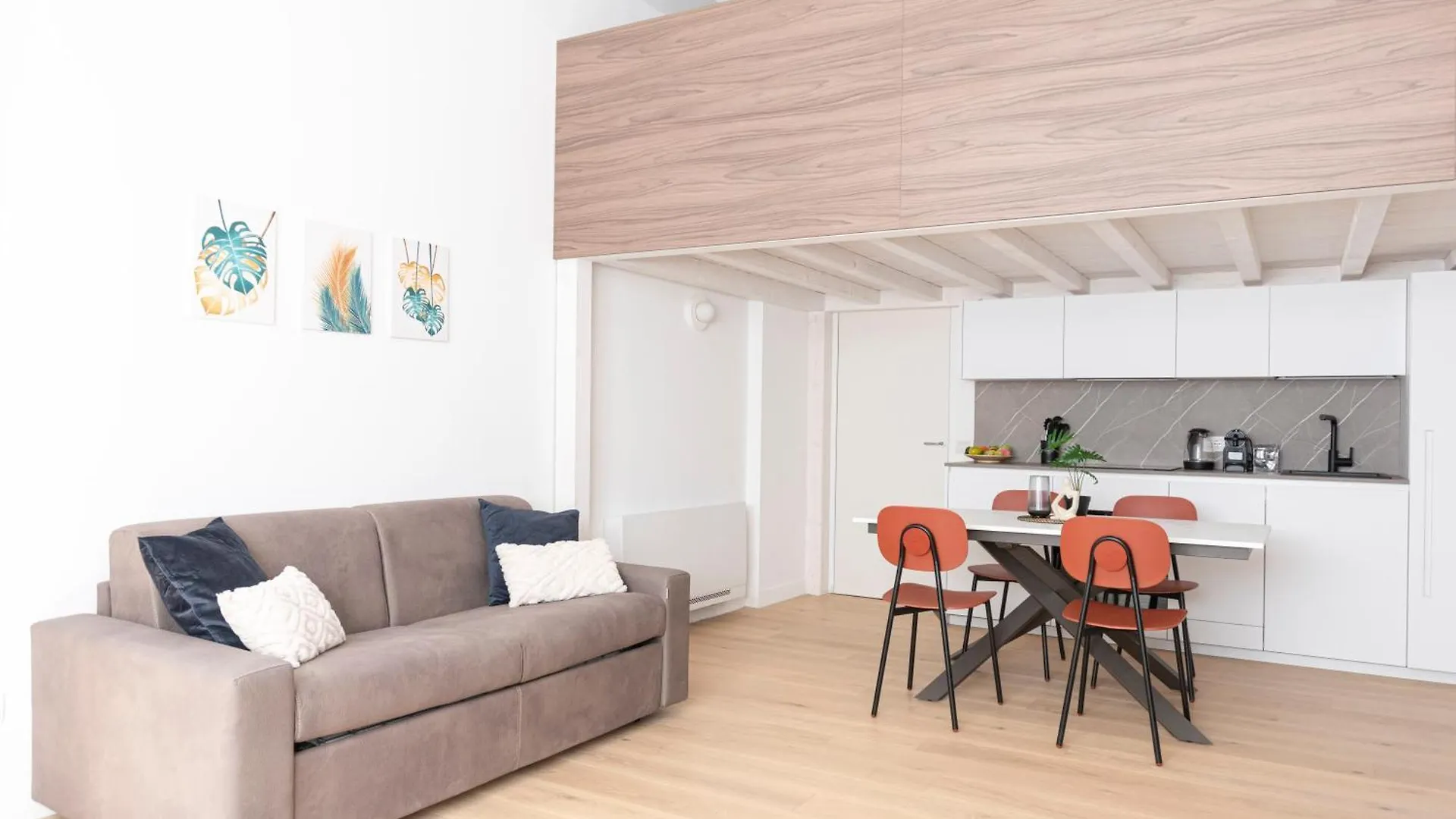We Home - Porta Venezia Suites Milan Apartment