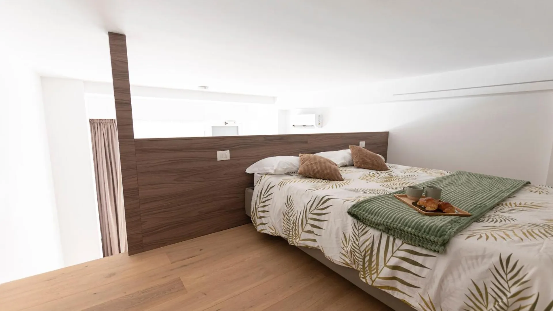 Apartment We Home - Porta Venezia Suites Milan Italy